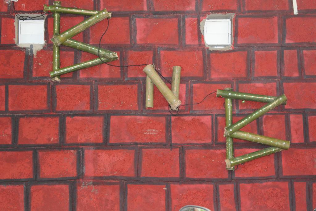 Bricks And Bamboo Hostel Anjuna Dış mekan fotoğraf