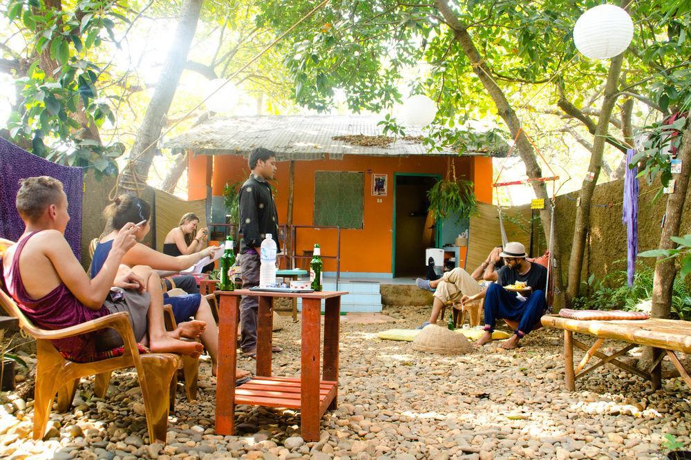 Bricks And Bamboo Hostel Anjuna Dış mekan fotoğraf