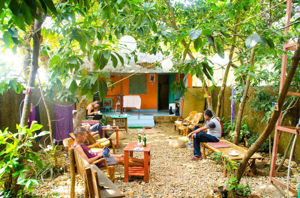 Bricks And Bamboo Hostel Anjuna Dış mekan fotoğraf