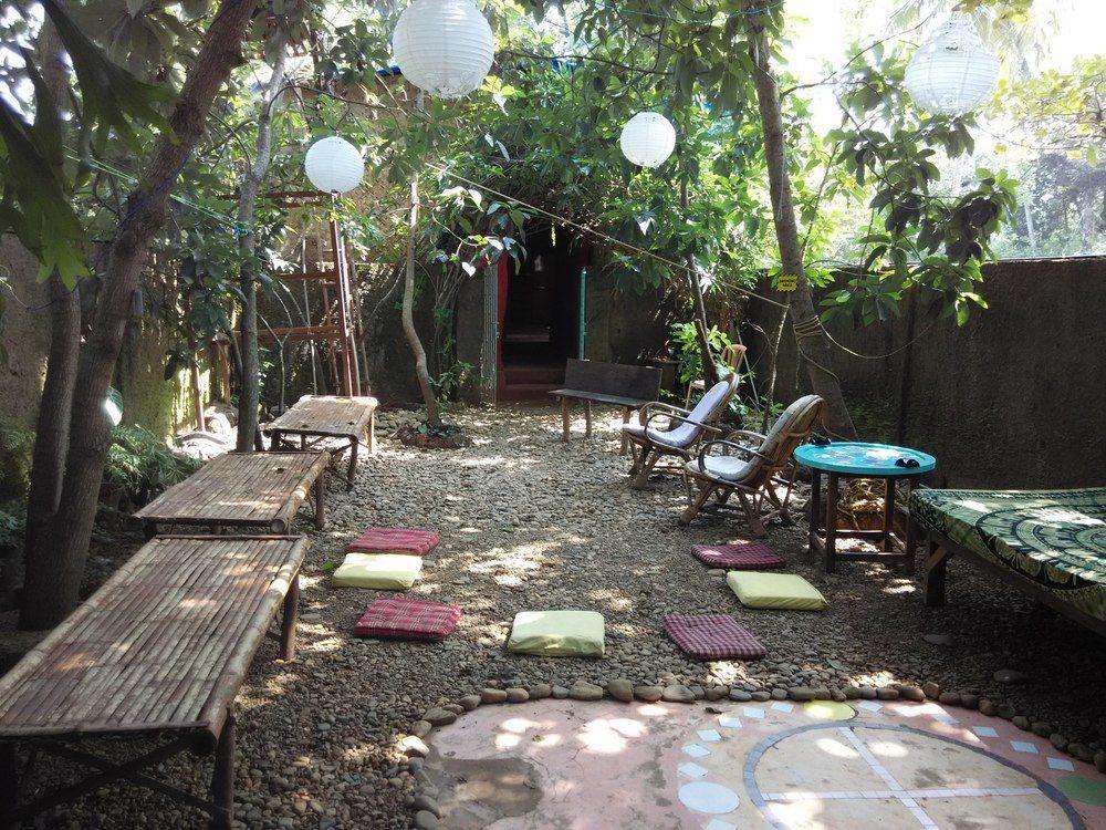 Bricks And Bamboo Hostel Anjuna Dış mekan fotoğraf