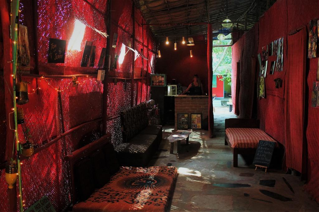 Bricks And Bamboo Hostel Anjuna Dış mekan fotoğraf